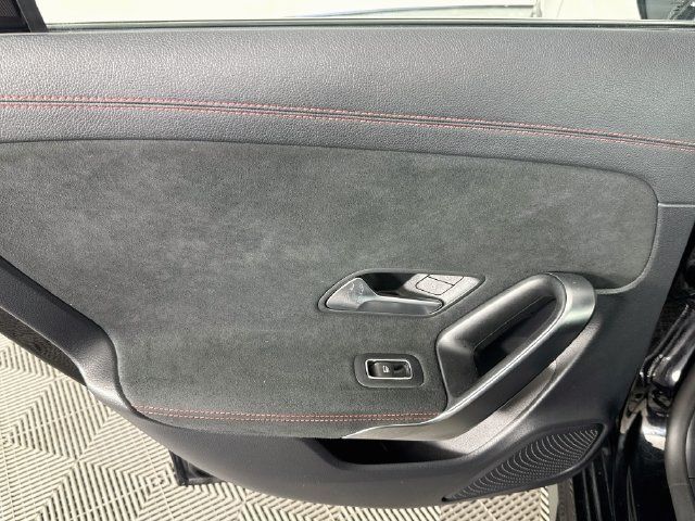Used 2023 Mercedes-Benz CLA 250 4MATIC image 22