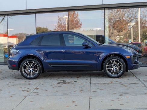New 2026 Porsche Macan image 8