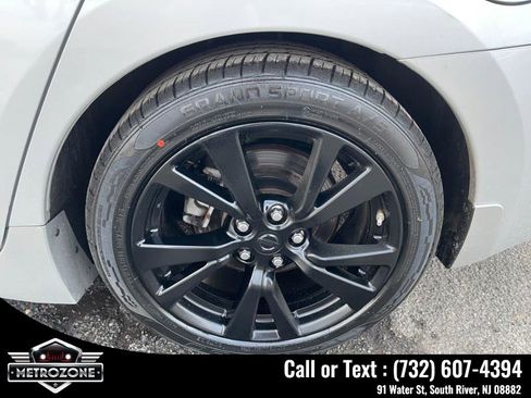 Used 2017 Nissan Maxima 3.5 SL image 31