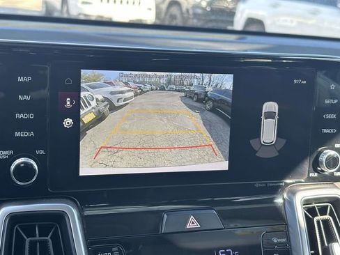 Used 2023 Kia Sorento S w/ Panoramic Sunroof Package image 31