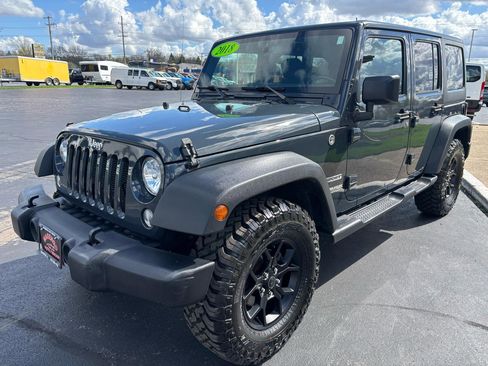 Used 2018 Jeep Wrangler Unlimited Sport S image 7