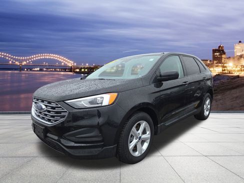 Used 2022 Ford Edge SE image 1
