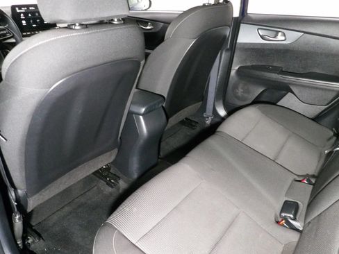 Used 2021 Kia Forte LXS FWD image 10