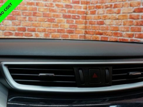 Used 2024 Nissan Murano SL image 16