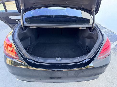Used 2019 Mercedes-Benz C 300 Sedan image 18