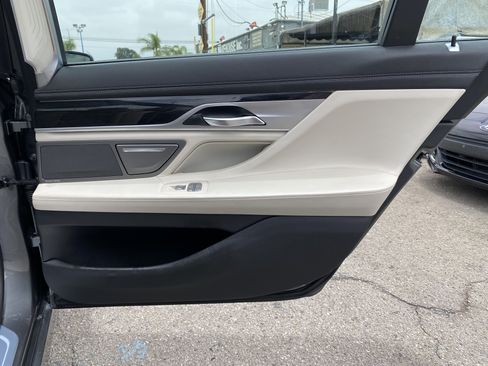 Used 2016 BMW 740i RWD image 26