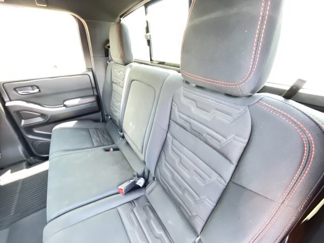 Used 2023 Nissan Frontier PRO-4X w/ Pro Convenience Package AWD/4WD image 15