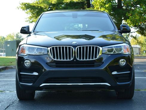 Used 2018 BMW X4 xDrive28i AWD/4WD image 2