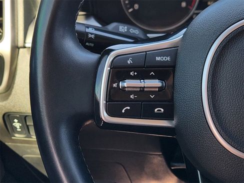 Certified 2023 Kia Sorento S image 27