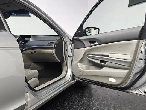 Used 2009 Honda Accord EX-L image 35