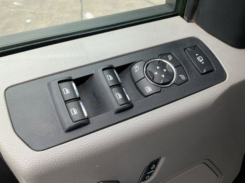 Used 2020 Ford F350 XLT w/ XLT Premium Package image 22