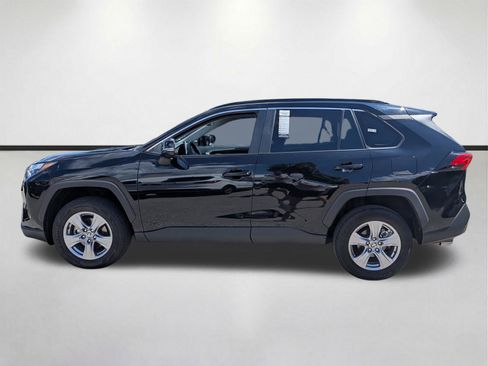 Used 2024 Toyota RAV4 XLE FWD image 7