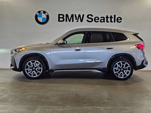 Used 2025 BMW X1 xDrive28i w/ Premium Package AWD/4WD image 3