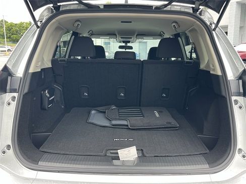 Certified 2025 Nissan Rogue S image 22