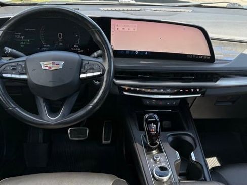 Used 2024 Cadillac XT4 Sport AWD/4WD image 3