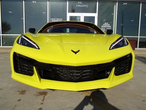 Used 2024 Chevrolet Corvette Z06 image 2