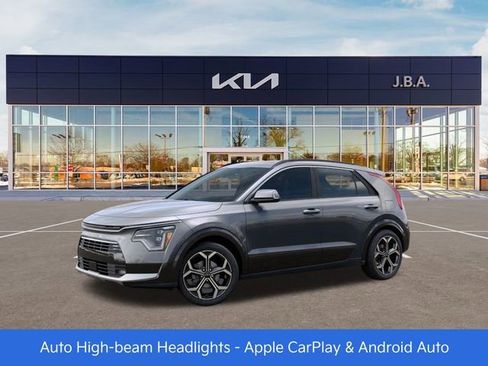 New 2026 Kia Niro SX Touring image 3