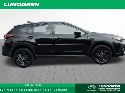 Used 2024 Subaru Crosstrek 2.0i image 2