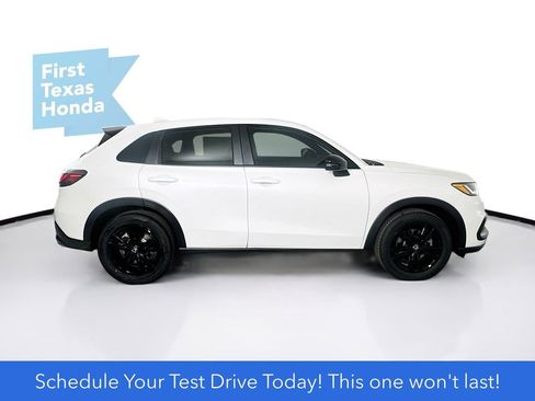 New 2026 Honda HR-V Sport image 9