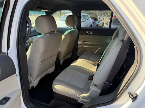 Used 2013 Ford Explorer 4WD image 14
