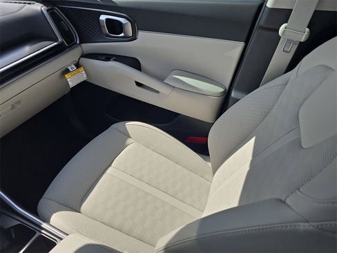 New 2026 Kia Sorento S image 15