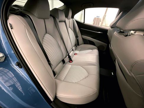 Used 2023 Toyota Camry SE image 26