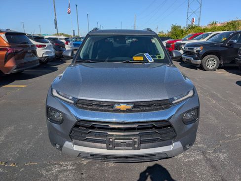 Used 2022 Chevrolet TrailBlazer LT AWD/4WD image 2
