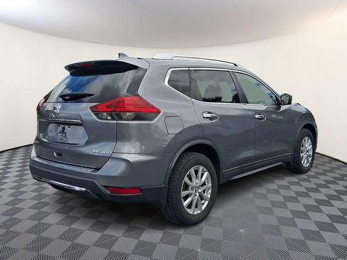 Used 2017 Nissan Rogue SV w/ SV Premium Package AWD/4WD image 9