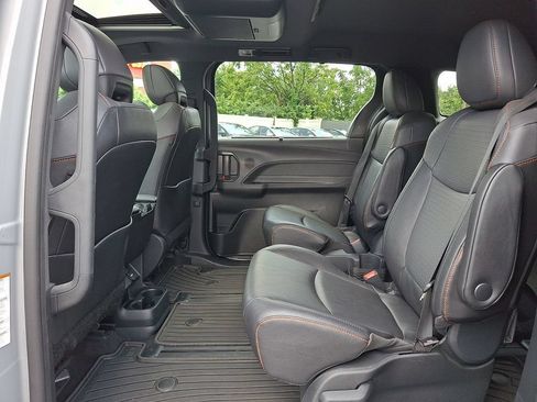Certified 2023 Toyota Sienna XSE w/ XSE Plus Package AWD/4WD image 9