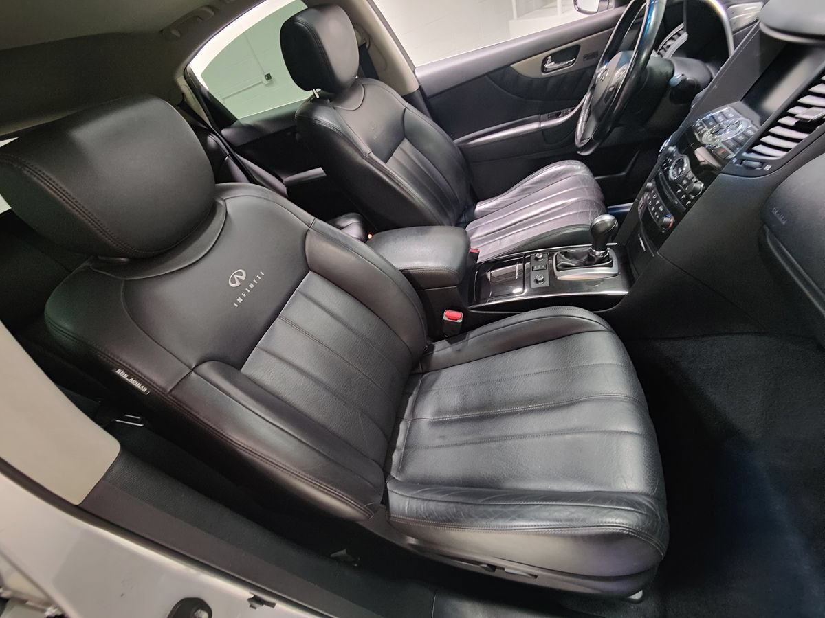 Used 2013 INFINITI FX37 AWD w/ Premium Pkg image 13