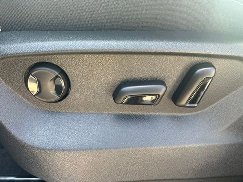 New 2026 Volkswagen Atlas SE image 53