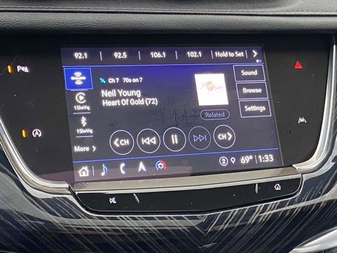 Used 2025 Cadillac XT6 Premium Luxury image 16