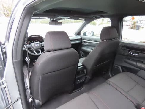Used 2025 Honda CR-V Sport image 15