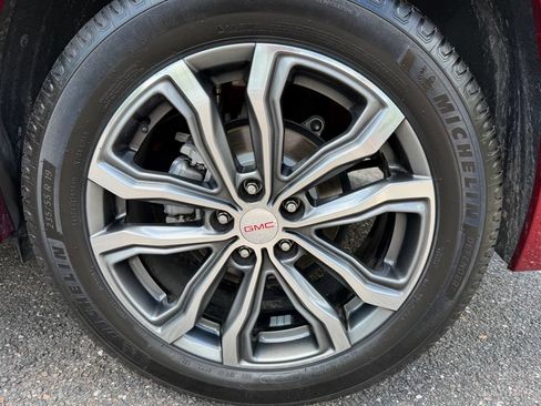 Used 2019 GMC Terrain Denali w/ Advanced Safety Package FWD image 30