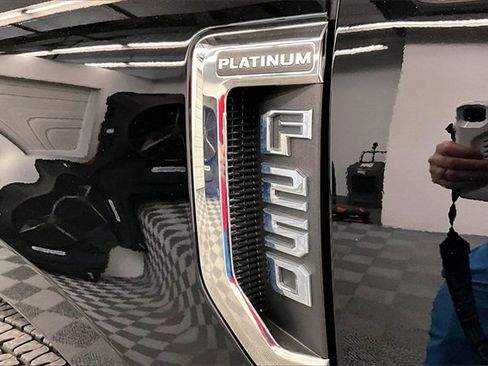 Used 2022 Ford F250 Platinum image 8