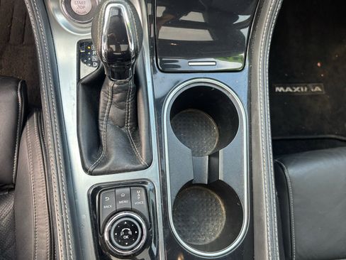 Used 2017 Nissan Maxima Platinum image 11