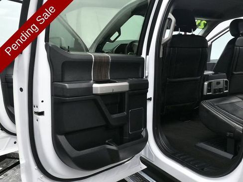 Used 2021 Ford F250 Lariat image 14