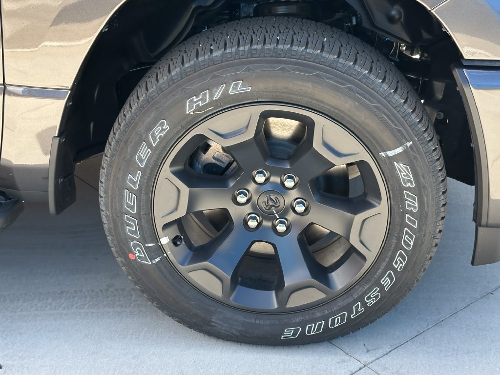 New 2026 RAM 1500 Express AWD/4WD image 11