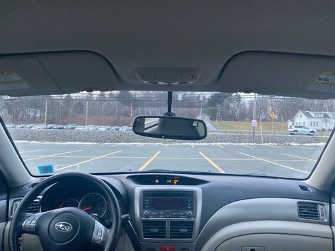 Used 2010 Subaru Impreza Outback Sport image 17