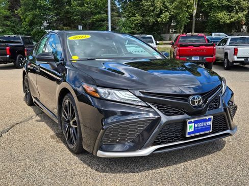 Used 2022 Toyota Camry XSE w/ Cold Weather Package FWD image 8