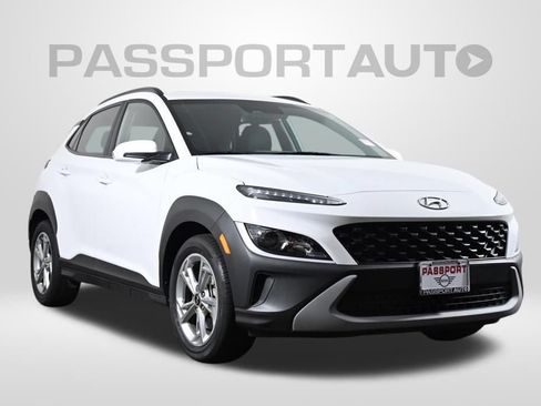 Used 2023 Hyundai Kona SEL w/ Convenience Package AWD/4WD image 3