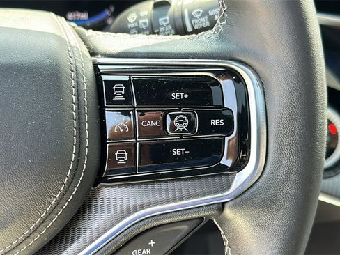 Used 2024 Jeep Grand Wagoneer Series II w/ Quick Order Packagew 28T image 15