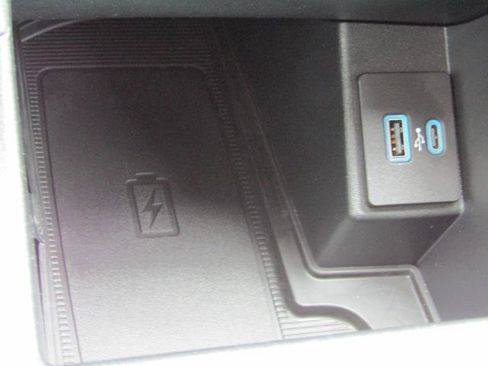 Used 2024 Ford Edge Titanium w/ Equipment Group 301A AWD/4WD image 26