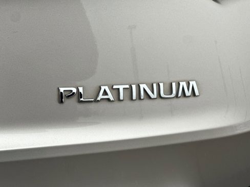 Certified 2023 Nissan Rogue Platinum w/ Platinum Premium Package image 28