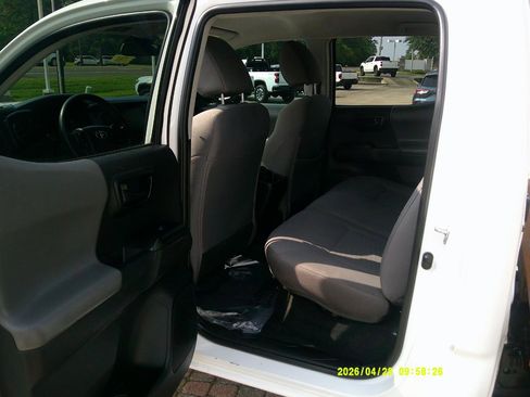 Used 2023 Toyota Tacoma SR AWD/4WD image 11