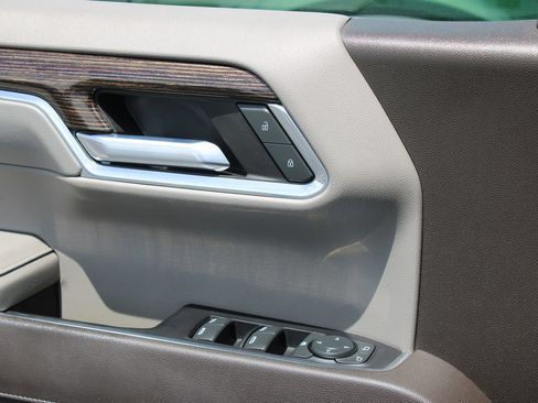 Used 2023 GMC Sierra 1500 SLE RWD image 23