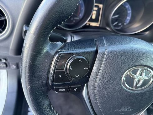 Used 2018 Toyota Corolla iM w/ Carpet Mat Package (TMS) FWD image 16