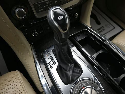 Used 2019 INFINITI QX80 Luxe w/ Proactive Package AWD/4WD image 25