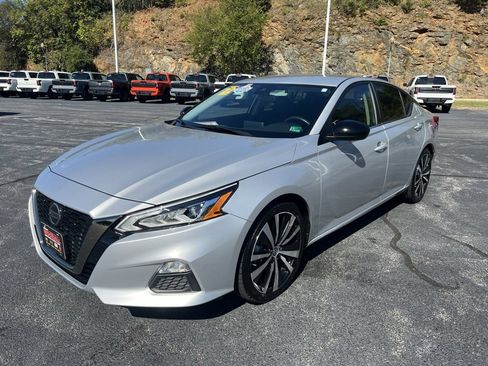 Used 2022 Nissan Altima 2.5 SR image 5