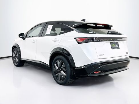 Used 2024 Nissan Ariya AWD image 5